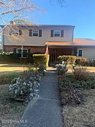 204 Kerry Court, Jacksonville, NC 28546 — 5-bedroom home in Windsor Manor, Jacksonville, NC, photo 1 of 53: 204 Kerry Court