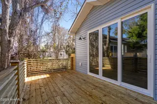 315 Meares Street, Wilmington, NC 28401 – photo 6: 14-web-or-mls-DSC05893
