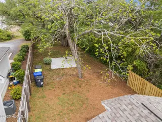 822 N Lord Street, Southport, NC 28461 – photo 16: 48-web-or-mls-DJI_20250424144126_0236_D