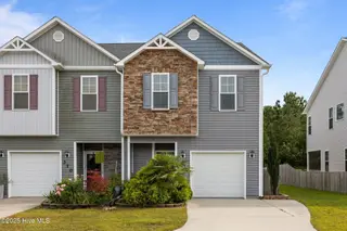 308 Frisco Way, Holly Ridge, NC 28445 – photo 4: 4-web-or-mls-IMG_2297