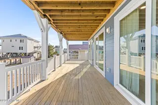 1826 N New River Drive, Surf City, NC 28445 – photo 13: 011_1826_north_new_river_drive-09_1