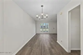 402 Shamrock Drive, Jacksonville, NC 28540 – photo 7: IMG_7509