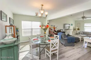 2086 Castlebridge Court NW, Calabash, NC 28467 — 3-bedroom home in Spring Mill, Calabash, NC, photo 9 of 59: dining area