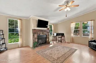 103 Shop Branch Lane, Hampstead, NC 28443 — 3-bedroom manufactured home in Bay Harbor, Hampstead, NC, photo 16 of 43: 103_shop_branch_ln_029
