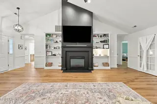 1405 Warwick Circle, Winterville, NC 28590 – photo 7: 20-web-or-mls-IMG_3243