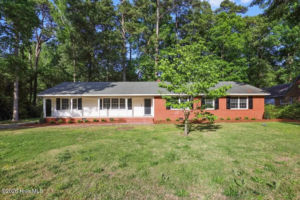 1907 Sedgefield Drive, Kinston, NC 28504 – photo 1 of 34: 02-1907 Sedgefield Dr-2