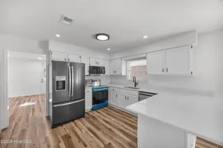 1101 Hunting Ridge Road, Wilmington, NC 28412 — 4-bedroom home in Echo East, Wilmington, NC, photo 6 of 41: Kitchen (88)