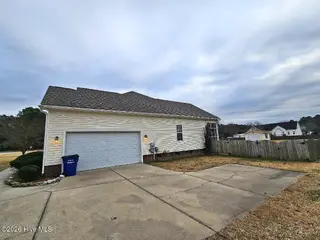 7 Edgewater Drive, Smithfield, NC 27577 – photo 4: 20260123_161127