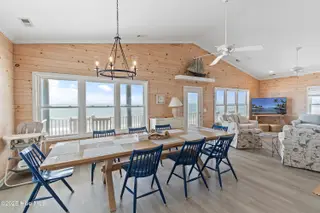 6621 W Beach Drive, Oak Island, NC 28465 – photo 21: 6621 W Beach Drive