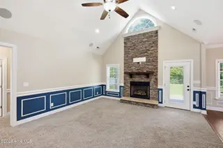 219 White Oak Bluff Road, Stella, NC 28582 – photo 4: Living Room