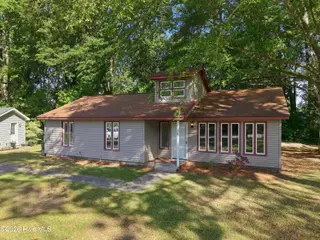 118 Fletcher Place, Greenville, NC 27858 – photo 1: Front
