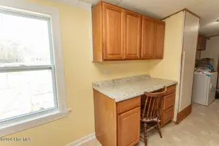 423 Gray Drive SW, Shallotte, NC 28470 — 3-bedroom manufactured home in Sherrow Estates, Shallotte, NC, photo 12 of 38