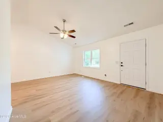1912 Washington Street, Wilmington, NC 28401 – photo 4: Photo Apr 17 2026, 11 10 15 AM