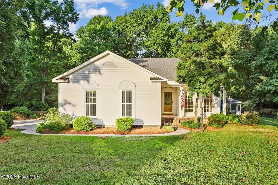 114 Farnsworth Drive, Goldsboro, NC 27530 – photo 1 of 34: 01-114 Farnsworth Dr-1