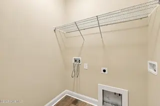 1811 Fox Den Way 6, Greenville, NC 27858 – photo 23: Laundry Room