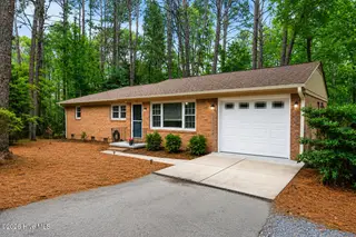 435 Midland Road, Southern Pines, NC 28387 – photo 1: Front of home