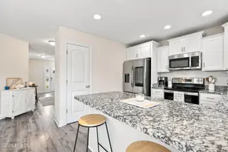 273 W Broughton Lane, Rocky Point, NC 28457 – photo 12