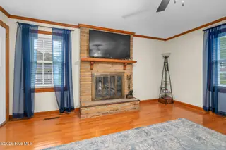 384 Snow Hill Street, Ayden, NC 28513 – photo 14: 016-384SnowHillStreet-Ayden-NC-28513-FUL