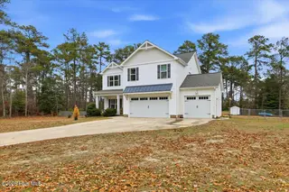 614 Deer Acres Drive, Goldsboro, NC 27530 — 4-bedroom home in Deer Acres, Goldsboro, NC, photo 3 of 49: 03-614 Deer Acres Dr-3 - Copy