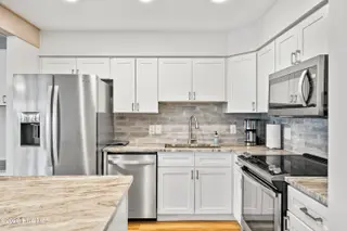 2508 Ocean Drive 14a1, Emerald Isle, NC 28594 – photo 17: Stainless Steel Appliances