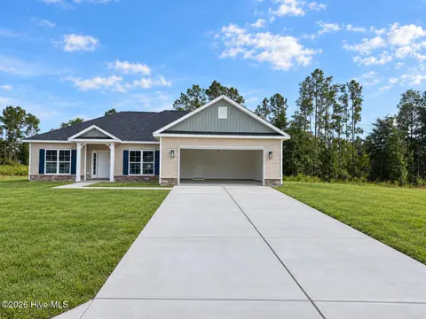 1077 Wood Creek Road NE, Leland