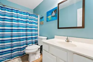 2947 Bay Village Street, Shallotte, NC 28470 — 3-bedroom home in Green Bay Village, Shallotte, NC, photo 24 of 33: Guest full bath