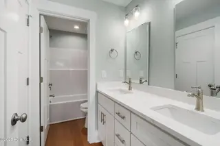 2401 Starling Lane, New Bern, NC 28562 – photo 20: Bedroom 4 (Suite w/ Full Bath)