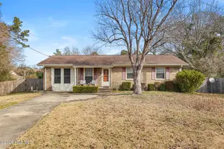 111 Yorkshire Drive, Jacksonville, NC 28546 – photo 2: yorkshire-2