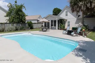 6600 Dorrington Drive, Wilmington, NC 28412 — 4-bedroom home in Lords Creek, Wilmington, NC, photo 7 of 33: 6600Dorrington_024