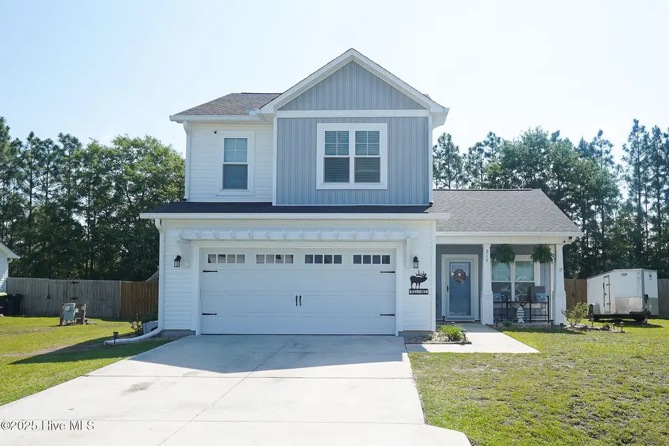 215 Chestwood Drive, Hubert, NC 28539 – photo 1 of 44: 1