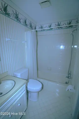 1313 Rondo Drive, Greenville, NC 27858 – photo 8: Downstairs Full Bath