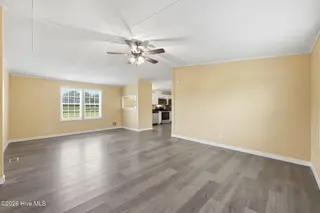 405 Lynchfield Drive, New Bern, NC 28560 – photo 5: Living Room