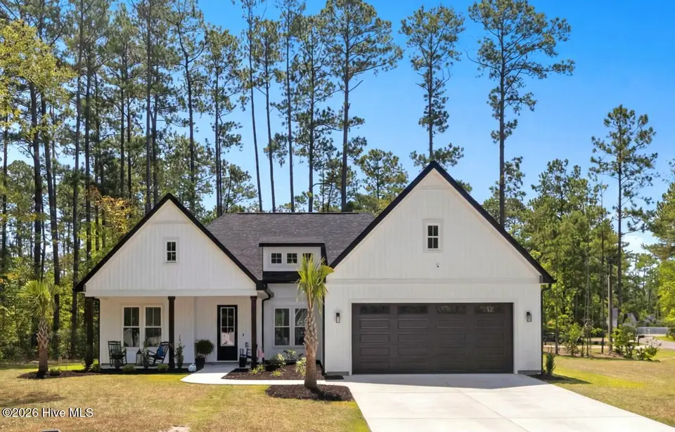 499 Oakwood Drive NW, Calabash, NC 28467 – photo 1 of 57