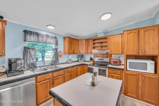 153 Bellhammon Forest Drive, Rocky Point, NC 28457 – photo 11: 10_153 bellhammon forest dr-00010