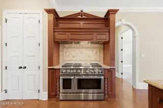5213 Driftwood Lane, Morehead City, NC 28557 – photo 18: Gas Range & Oven