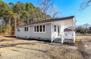 1800 Hargett Street, Jacksonville, NC 28540 – photo 1: Main front of house