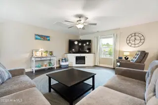 634 Aurora Place, Hampstead, NC 28443 – photo 11: mls-DSC03566