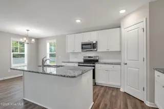 17 W Emily Gardens Drive, Selma, NC 27576 – photo 12: 17 W Emily Gardens Dr(13 of 36)