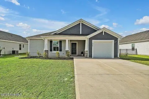 4928 Abbington Oaks Way SE, Southport