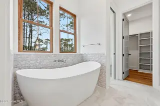 404 Summer Duck Drive, Beaufort, NC 28516 – photo 12: Soaking Tub