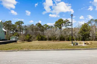 111 6 Key West Lane, Newport, NC 28570 – photo 4: 32-web-or-mls-1-print-1S3A0009