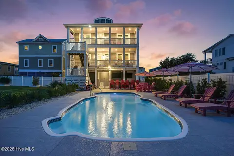 126 W Beach Dr, Oak Island