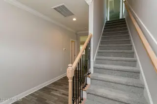 525 N Sycamore Street, Aberdeen, NC 28315 – photo 21: stairway