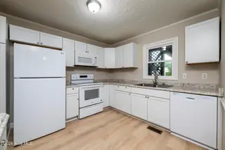 3114 Elizabeth Avenue, New Bern, NC 28562 – photo 13: 3114 Elizabeth Avenue, New Bern, NC