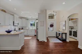 8309 Oak Abbey Trail NE, Leland, NC 28451 — 3-bedroom home in Compass Pointe, Leland, NC, photo 7 of 66: 10-IMG_9051