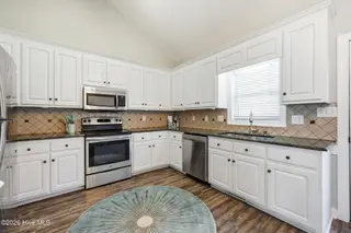 1204 Quarterpath Drive, Winterville, NC 28590 – photo 22: 29-web-or-mls-IMG_2829