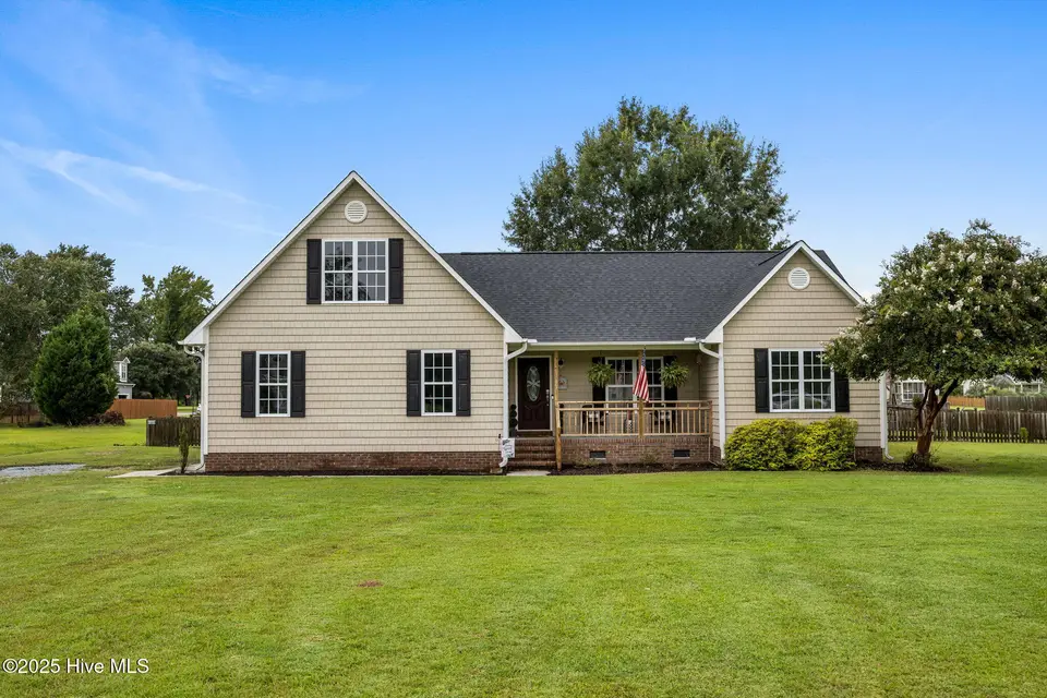 313 Oakmont Drive, Hampstead, NC 28443 – photo 1 of 56: 1-web-or-mls-IMG_2392