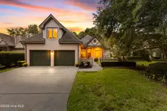 1802 Mews Drive, Wilmington, NC 28405 — 3-bedroom home in Landfall, Wilmington, NC, photo 4 of 40: 1_501a5713 dte - Copy - Copy - Copy - Co