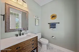 620 W Wilson Creek Drive, Trent Woods, NC 28562 – photo 20: 1/2 Bathroom