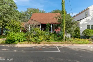 302 Moore Street, Beaufort, NC 28516 – photo 9: 302 Moore St